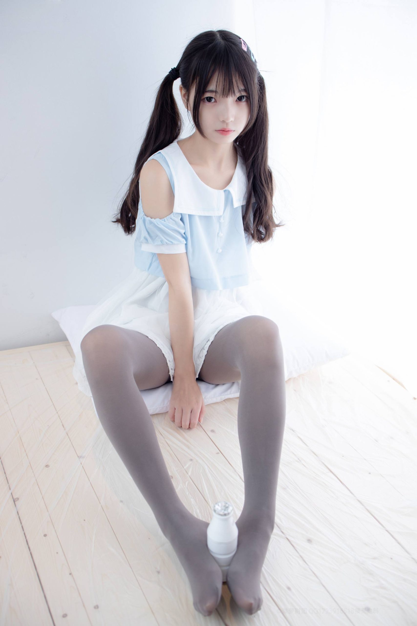 图片[1]-超级甜美的灰丝小姑娘【86P】20005-七七小屋
