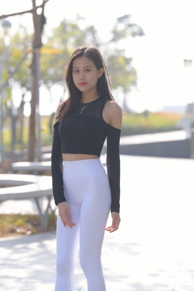 穿紧身白裤的端庄女孩 J1436 674P1V-22.2GB-七七小屋