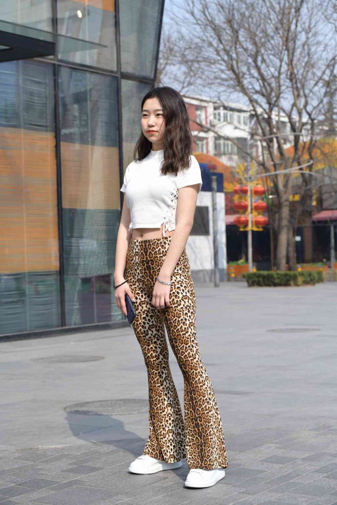 豹纹紧身裤小姑娘【339P】04026-七七小屋