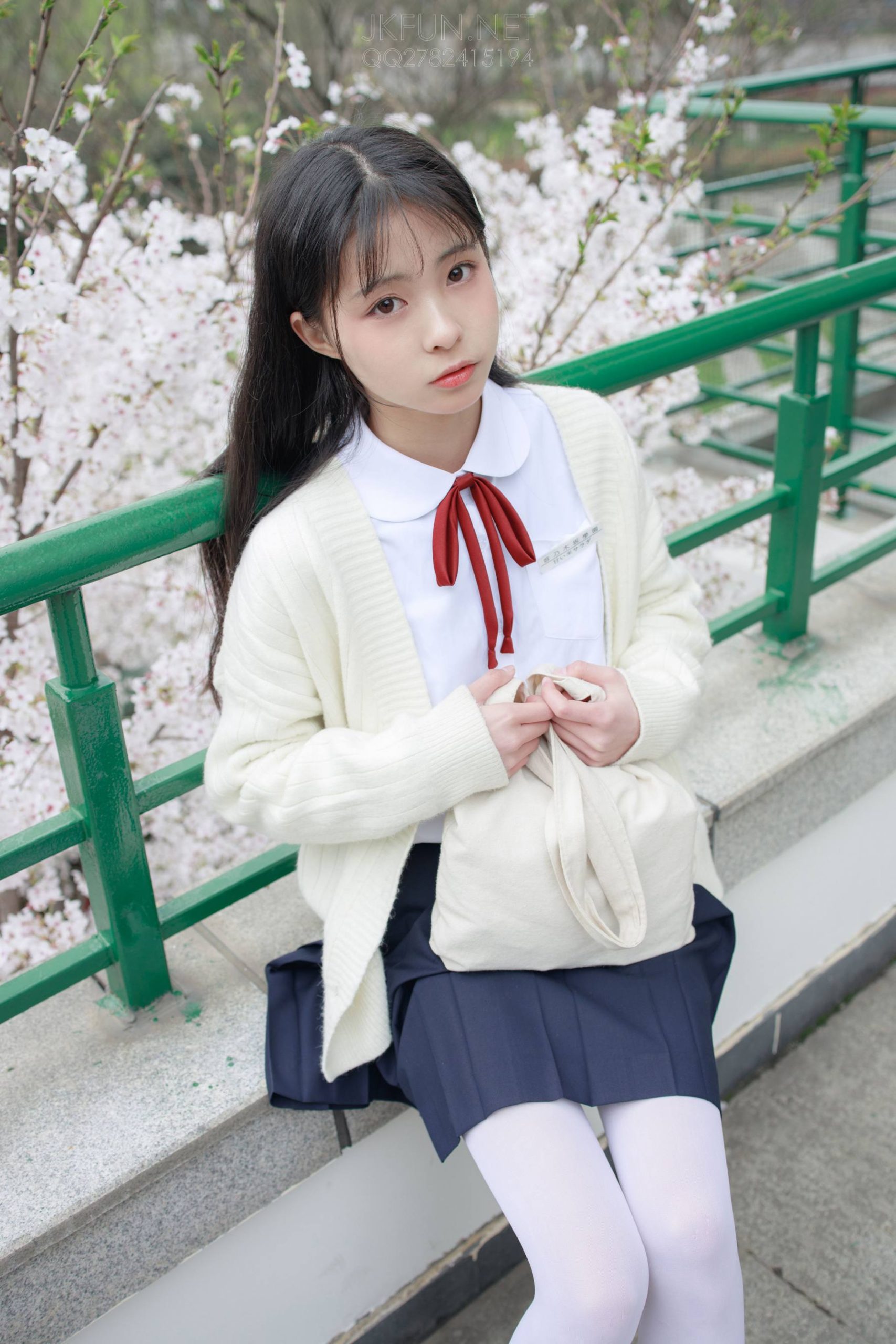 图片[1]-甜美可人的白丝姑娘【127P】20011-七七小屋