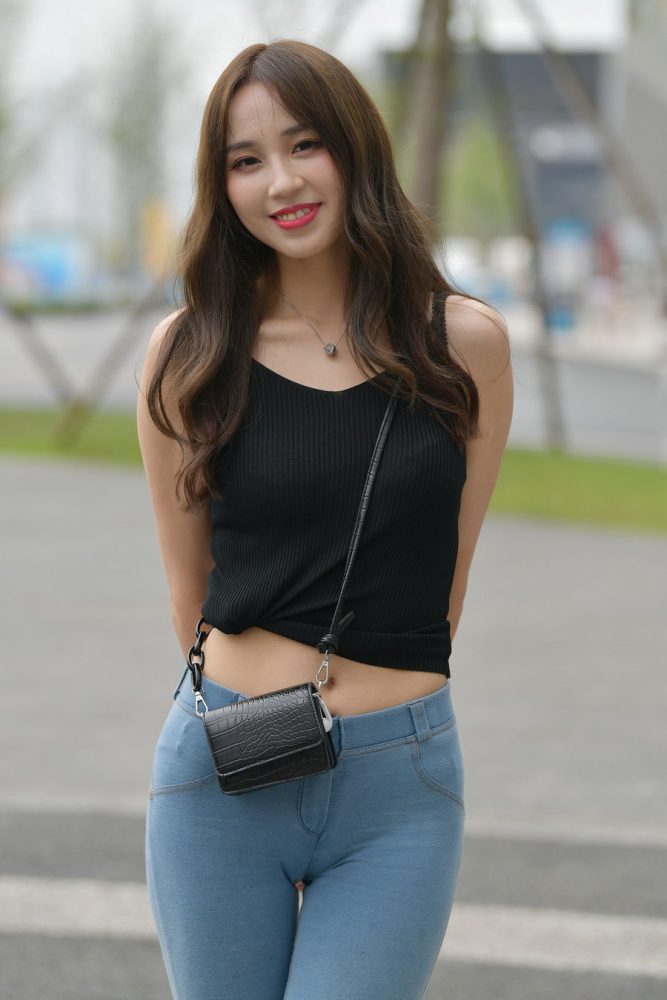 紧身牛仔裤女孩J3808 276P-3.31GB-七七小屋