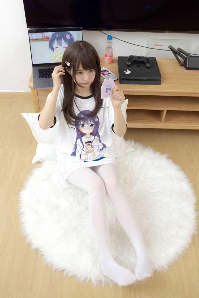 二次元白丝美少女【69P】20027-七七小屋