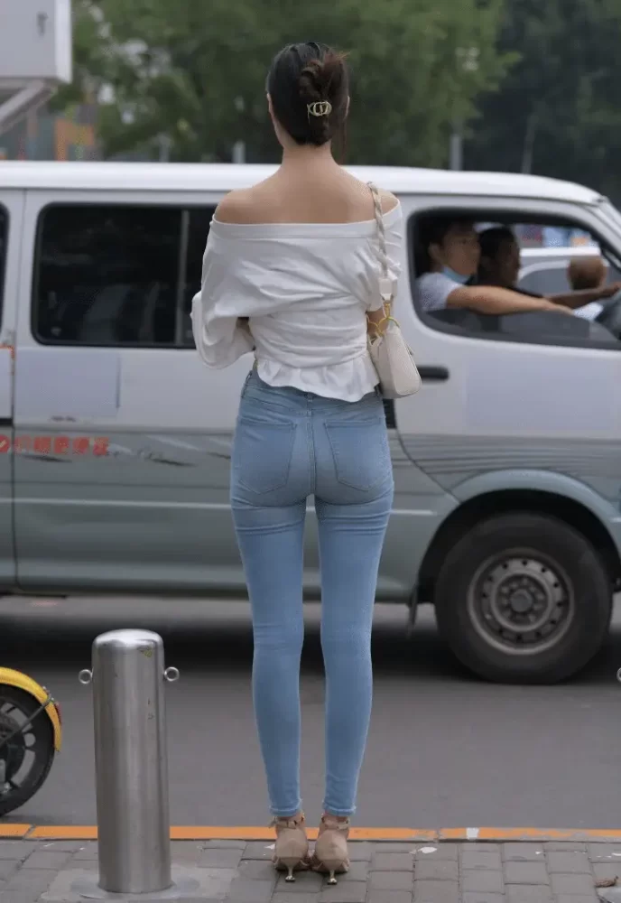 紧身牛仔裤优雅小女人J2238 322P1V-14.1GB-七七小屋