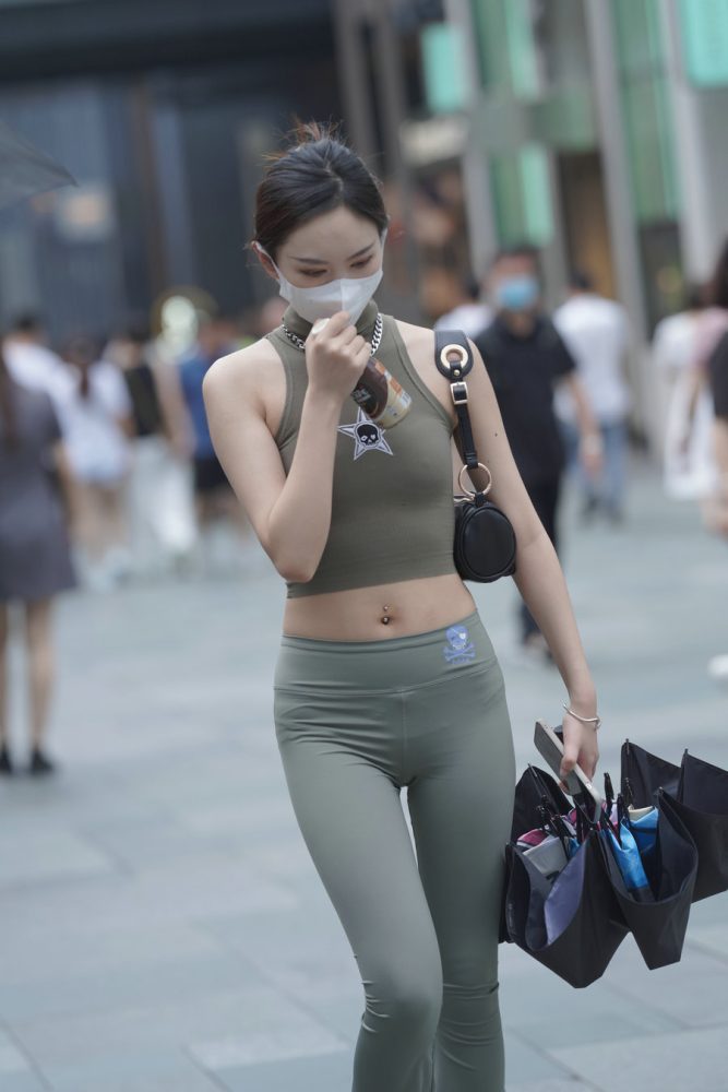 戴口罩的瑜伽裤小女人J3557 133P-1.43GB-七七小屋