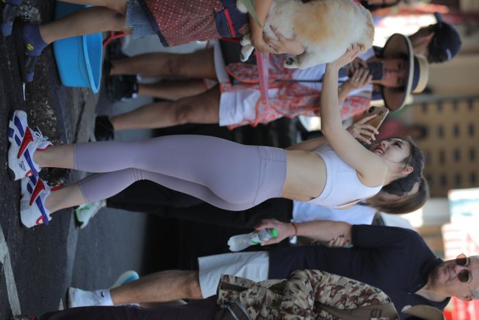 逛街的马尾辫瑜伽老师【556P】00016-七七小屋