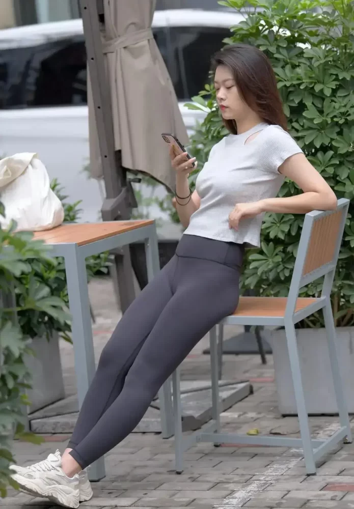 图片[4]-黑色瑜伽裤靓丽女孩J2200 905P1V-30.5GB-七七小屋