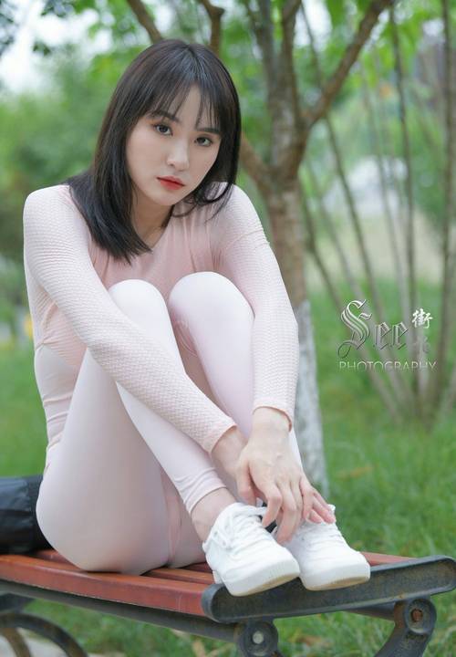 图片[2]-粉粉的瑜伽裤女孩太可爱了 J2090 854P1V-30.4GB-七七小屋
